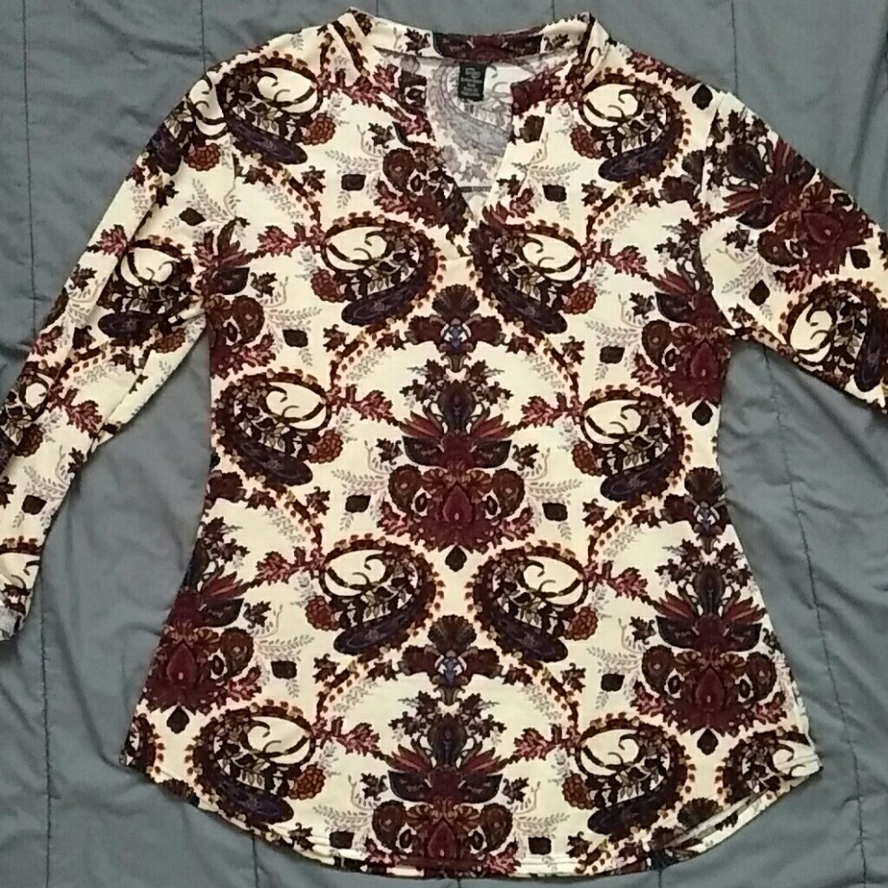 Paisley print button sleeve tunic